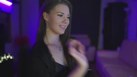 Candy Storm online show from 20, 10, 2025