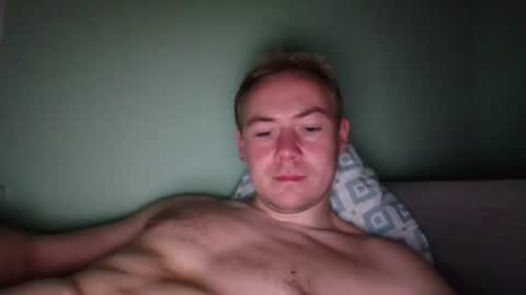 Snapshot of candy_boy_xoxo chatting on 20, 6, 2026 candy_boy_xoxo online show from 20, 6, 2026