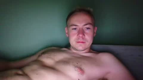 Snapshot of candy_boy_xoxo chatting on 7, 7, 2026 candy_boy_xoxo online show from 7, 7, 2026