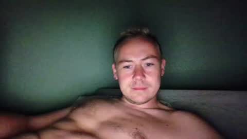 Snapshot of candy_boy_xoxo chatting on 21, 7, 2026 candy_boy_xoxo online show from 21, 7, 2026