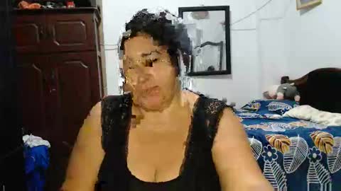 Snapshot of candy_candi chatting on 25, 4, 2026 lucy online show from 25, 4, 2026
