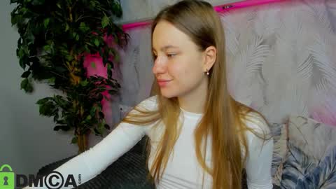 Snapshot of candy_cansew chatting on 6, 10, 2025 Candy online show from 6, 10, 2025
