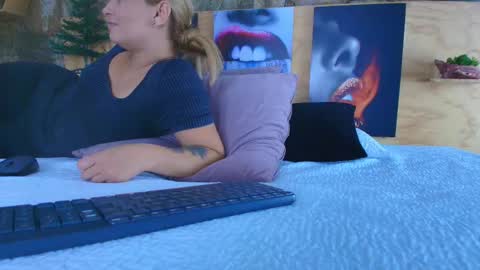 Jolie online show from 21, 11, 2025