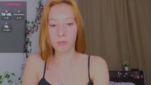 Snapshot of candy_flosse chatting on 21, 9, 2025 candy_flosse online show from 21, 9, 2025