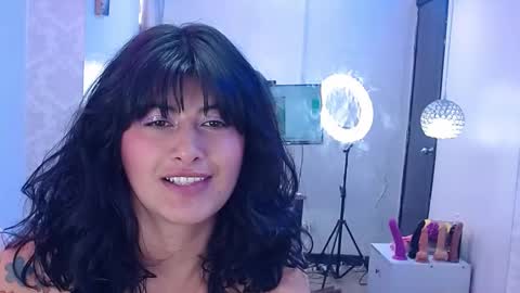 Candy online show from 13, 2, 2025