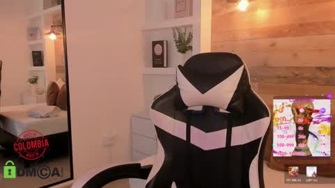 Snapshot of candy_summer28_ chatting on 18, 6, 2026 CANDY online show from 18, 6, 2026