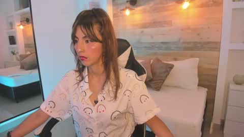 Snapshot of candy_summer28_ chatting on 8, 7, 2026 CANDY online show from 8, 7, 2026