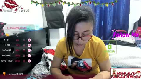 Snapshot of candy_val chatting on 12, 12, 2024 candy_val online show from 12, 12, 2024