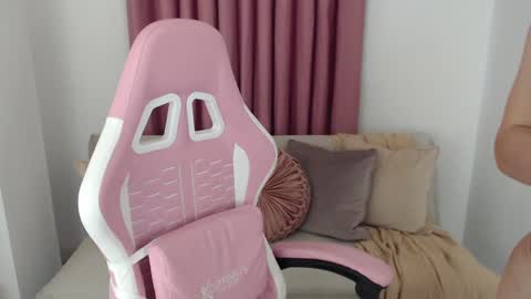 sara ivonne online show from 8, 9, 2025