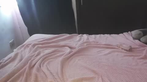 Candy online show from 18, 4, 2026