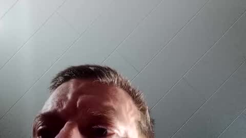 Snapshot of candycouple_9086 chatting on 19, 10, 2025 tim online show from 19, 10, 2025