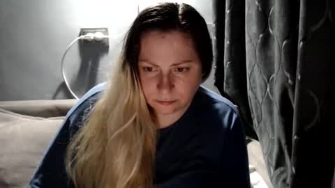 Snapshot of candycream74 chatting on 30, 4, 2026 Laura online show from 30, 4, 2026