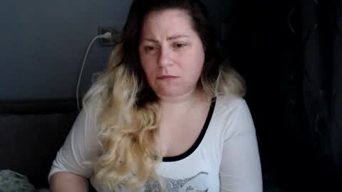 Snapshot of candycream74 chatting on 24, 5, 2026 Laura online show from 24, 5, 2026