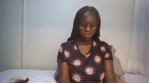 Snapshot of candycurly_ chatting on 10, 3, 2025 candycurly_ online show from 10, 3, 2025