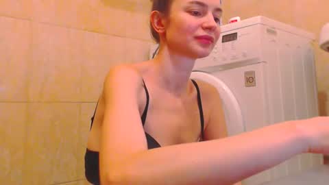 CANDYJESx online show from 6, 1, 2025