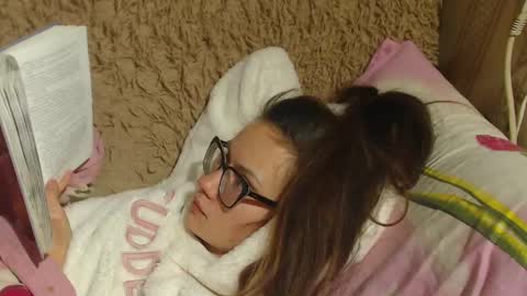 Snapshot of candylady136 chatting on 23, 12, 2024 say meow and send tip  online show from 23, 12, 2024