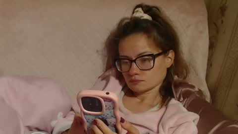 Snapshot of candylady136 chatting on 3, 10, 2025 say meow and send tip  online show from 3, 10, 2025