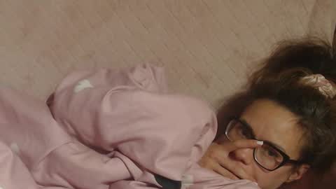 Snapshot of candylady136 chatting on 22, 10, 2025 say meow and send tip  online show from 22, 10, 2025