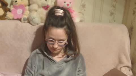 say meow and send tip  online show from 24, 3, 2026