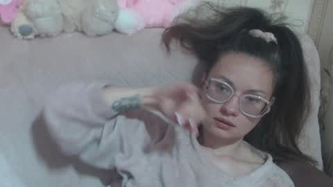 say meow and send tip  online show from 18, 4, 2026