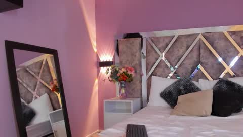 candyluxury_ online show from 17, 2, 2025