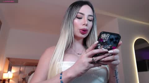 Shenoa Jimenez online show from 10, 1, 2025