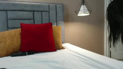 Snapshot of candyyyyhot chatting on 7, 10, 2025 candyyyyhot online show from 7, 10, 2025