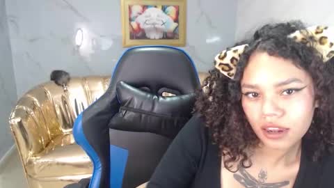 Snapshot of canela_s1 chatting on 11, 10, 2025 canela_s1 online show from 11, 10, 2025