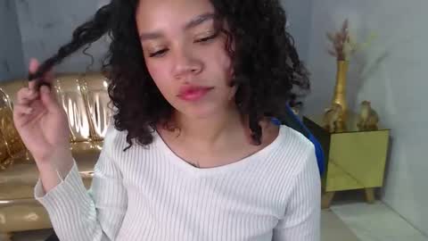 Snapshot of canela_s1 chatting on 21, 10, 2025 canela_s1 online show from 21, 10, 2025