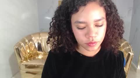 Snapshot of canela_s1 chatting on 30, 10, 2025 canela_s1 online show from 30, 10, 2025