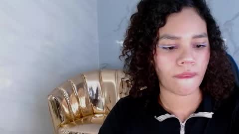 Snapshot of canela_s1 chatting on 11, 11, 2025 canela_s1 online show from 11, 11, 2025