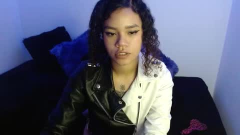 Snapshot of canela_s1 chatting on 18, 11, 2025 canela_s1 online show from 18, 11, 2025