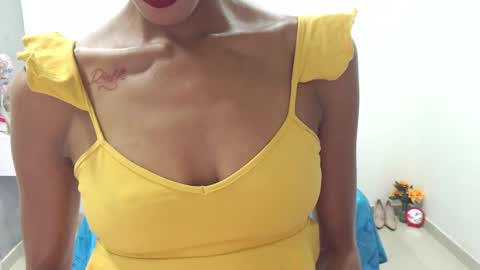Snapshot of canella_hotx chatting on 17, 12, 2024 Canela online show from 17, 12, 2024