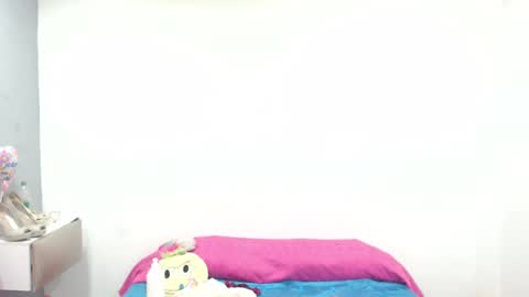 Snapshot of canella_hotx chatting on 21, 12, 2024 Canela online show from 21, 12, 2024