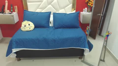 Snapshot of canella_hotx chatting on 10, 9, 2025 Canela online show from 10, 9, 2025