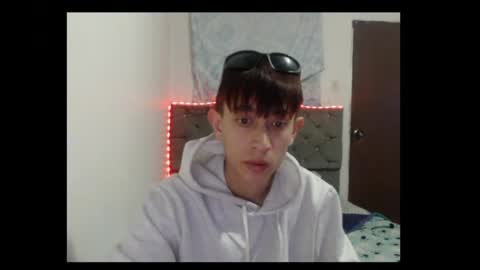 Snapshot of caos_mod chatting on 19, 6, 2026 CAOS online show from 19, 6, 2026
