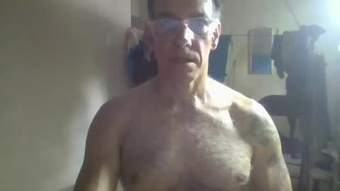 Snapshot of captainfox_ chatting on 6, 7, 2026 captainfox_ online show from 6, 7, 2026