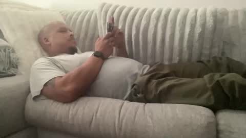 Snapshot of caramelizedzeus chatting on 21, 11, 2025 caramelizedzeus online show from 21, 11, 2025