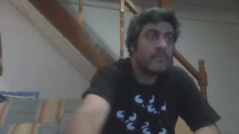 Snapshot of caravibugue chatting on 11, 11, 2025 caravibugue online show from 11, 11, 2025