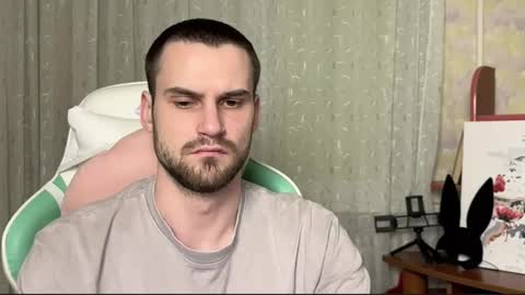 Cari online show from 8, 11, 2025