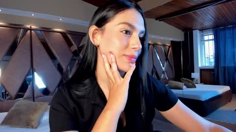 Snapshot of carina_rossi chatting on 28, 12, 2024 Carina online show from 28, 12, 2024