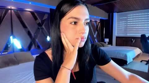 Snapshot of carina_rossi chatting on 22, 2, 2025 Carina online show from 22, 2, 2025