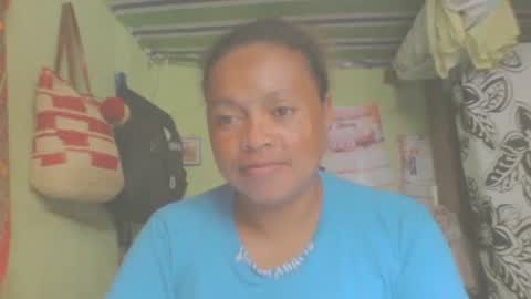 carinesexy69 online show from 4, 2, 2025