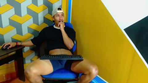 Snapshot of carl_jhonson1 chatting on 7, 1, 2025 carl_jhonson1 online show from 7, 1, 2025