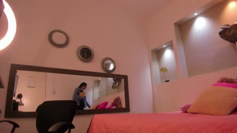 Snapshot of carla_and_robert chatting on 23, 2, 2025 carla and robert online show from 23, 2, 2025