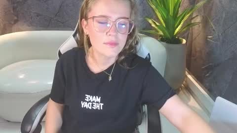 Carla  online show from 10, 10, 2025