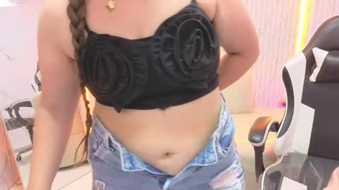 Carla  online show from 12, 11, 2025