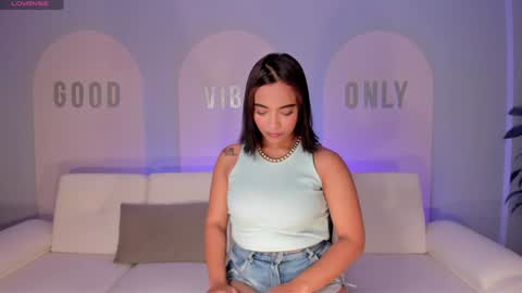 Snapshot of carlasmithx chatting on 12, 1, 2025 Carla online show from 12, 1, 2025