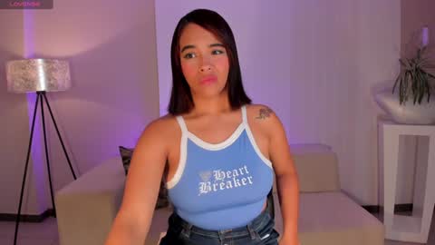 Snapshot of carlasmithx chatting on 27, 1, 2025 Carla online show from 27, 1, 2025