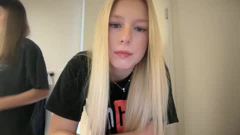 Snapshot of carleetanner chatting on 2, 3, 2026 carlee online show from 2, 3, 2026